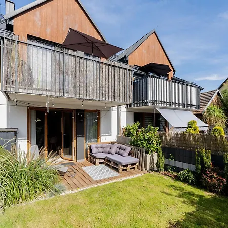 Cracow Luxury With Garden Apartment