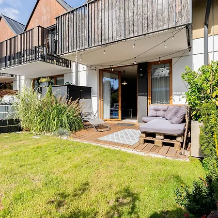 Cracow Luxury With Garden Apartment Krakow